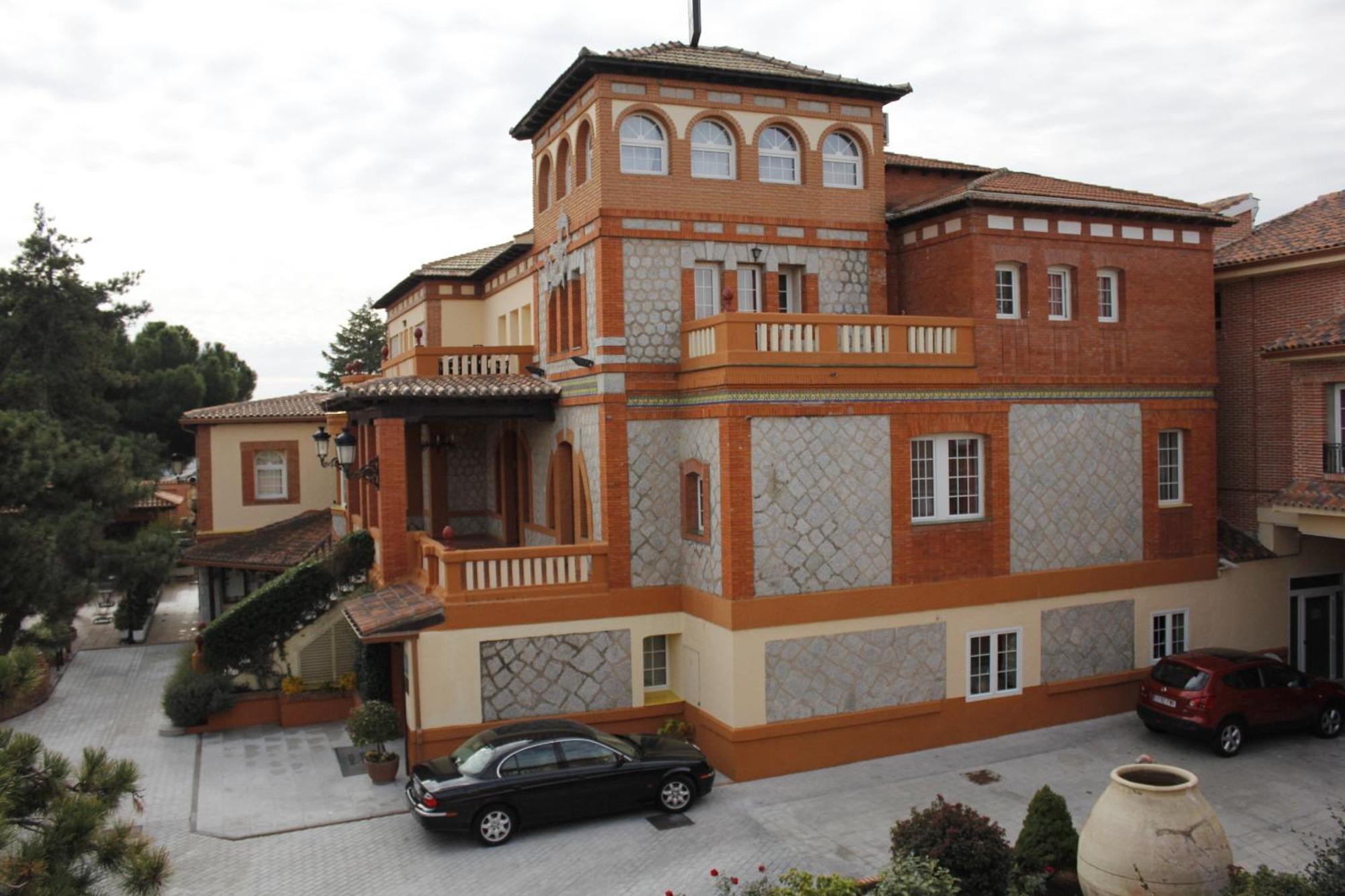 Gran Hostal El Chiscon Colmenar Viejo Exterior photo